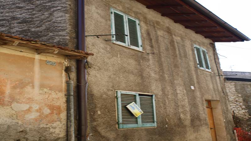 Abitazione indipendente, mq 75, 2 livelli....
